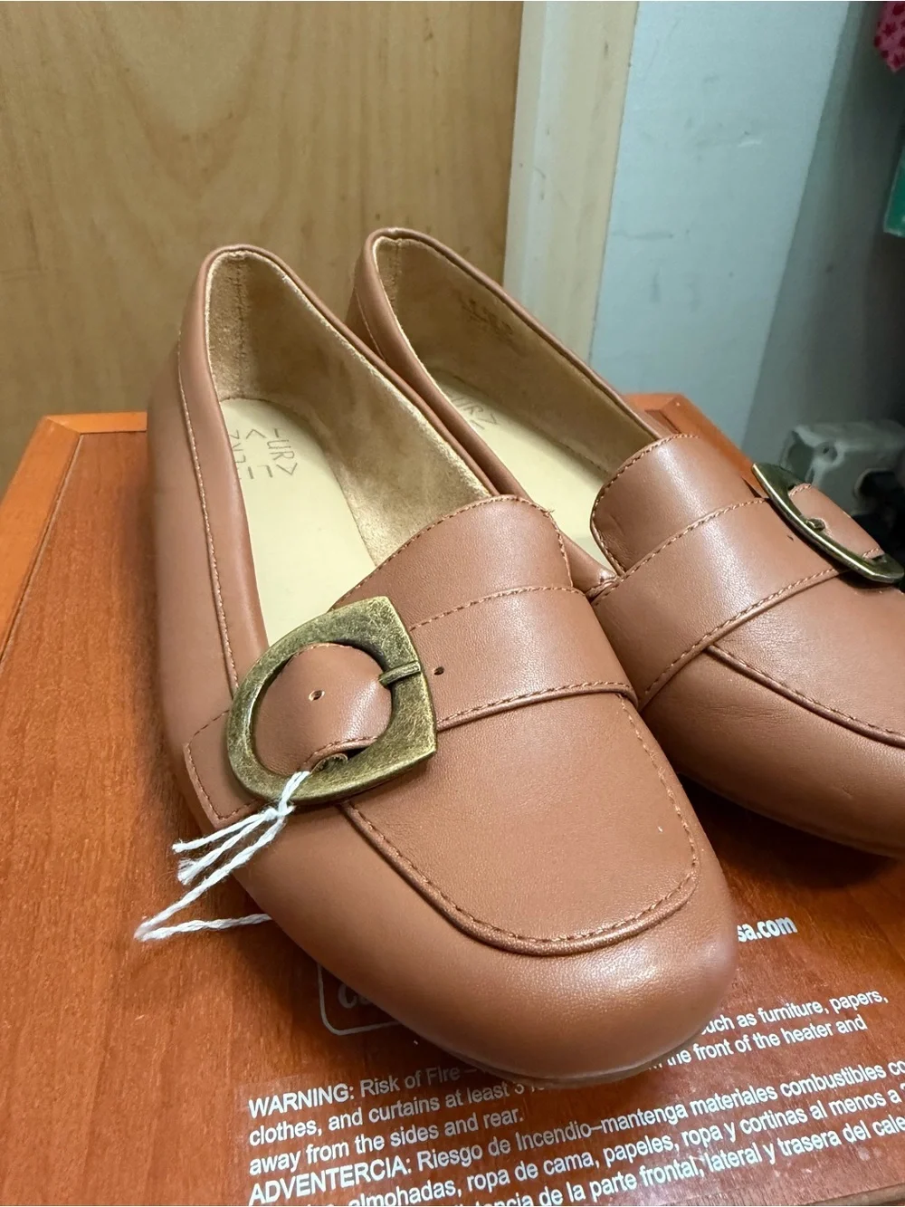 Naturalizer Women’s Cognac Buckle Loafers Comfort Flats. Size: US 7.5